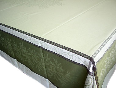 French Jacquard tablecloth, Teflon (Olives. Green)